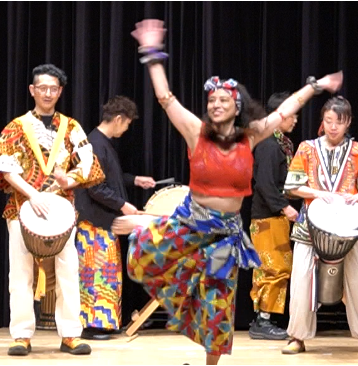 花岡英一 Djembe Group ＆ STUDIO BARJARA DANCERS